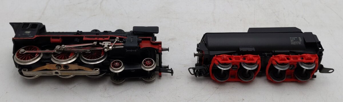 Marklin HO Steam Locomotive & Tender #32631 VG