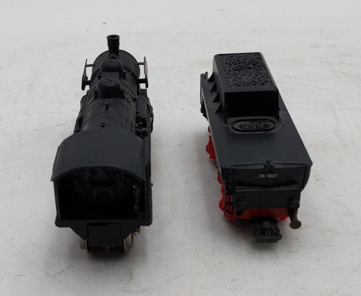 Marklin HO Steam Locomotive & Tender #32631 VG