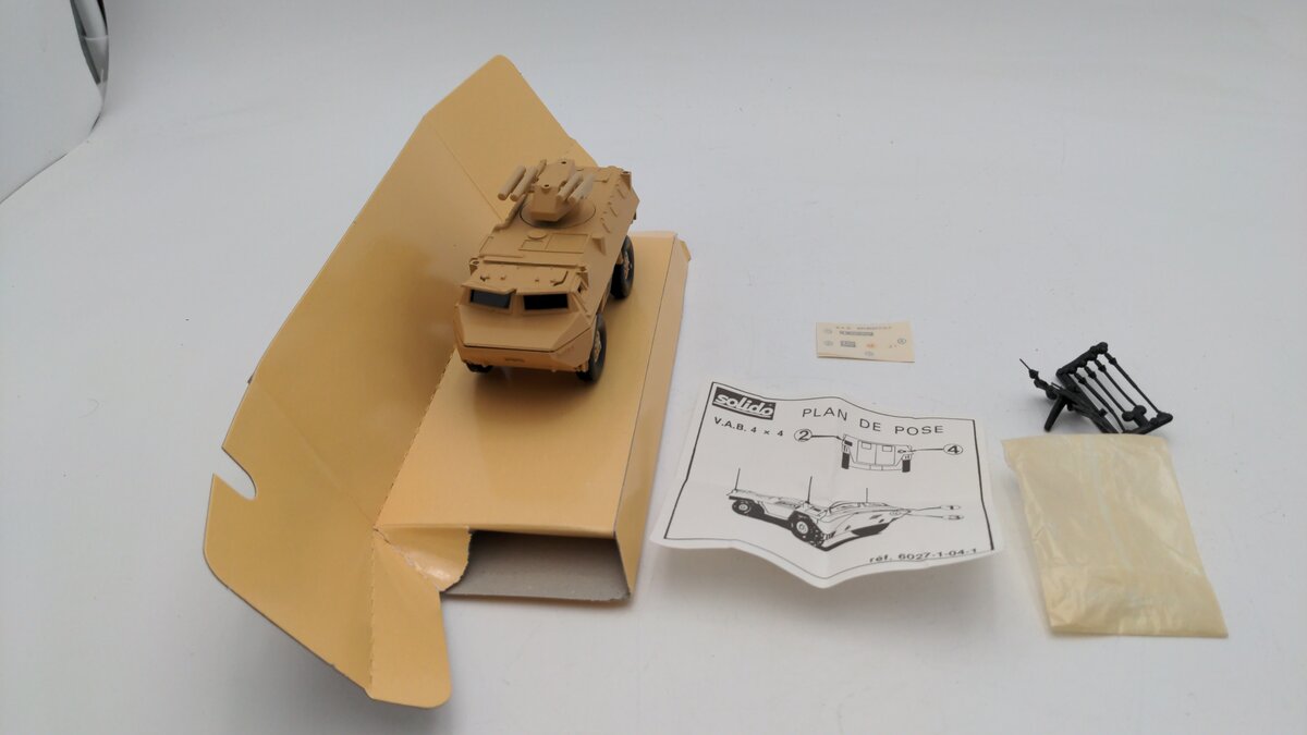 Solido 6007 1:50 Scale VAB 4 x 4 Amphibious Rocket Launcher Military Vehicle EX/Box