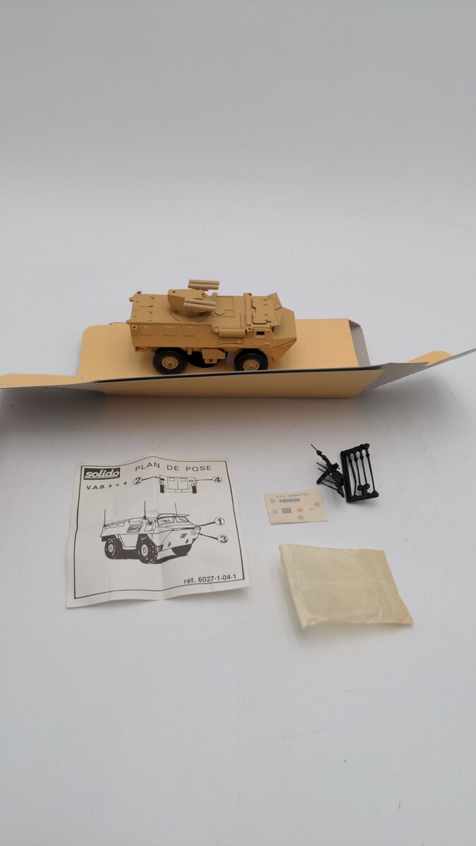 Solido 6007 1:50 Scale VAB 4 x 4 Amphibious Rocket Launcher Military Vehicle EX/Box