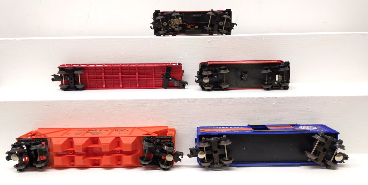 K-Line & Other O Assorted Freight Cars: K-6473, 6-9112, 6-9165, 30-7009 [5]