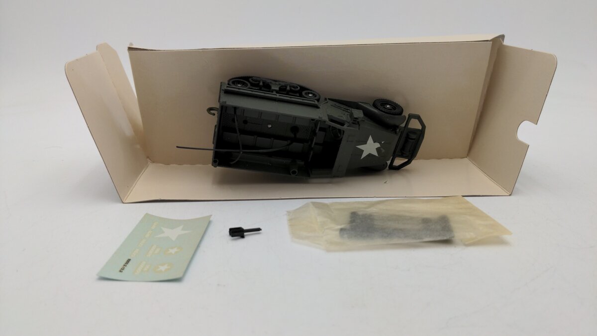 Solido 6203 1:50 Scale Military 2 Half Track Radio Model Limited Edition No.7739 EX/Box