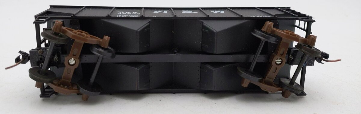 American Models S Scale  N&W 2 bay hopper #38833 EX/Box