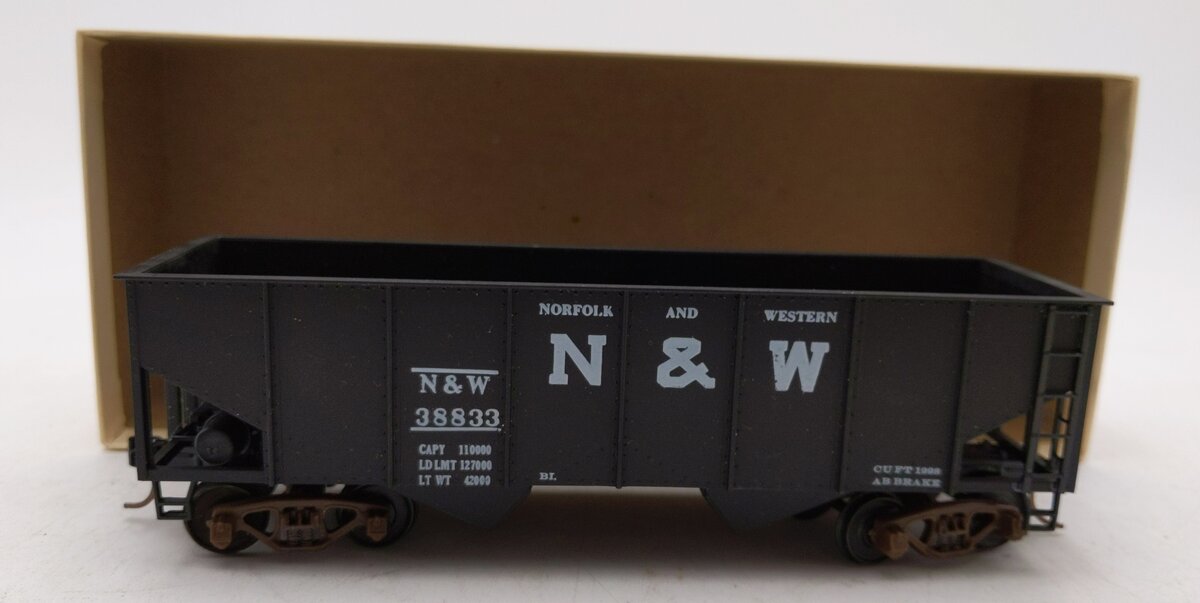 American Models S Scale  N&W 2 bay hopper #38833 EX/Box