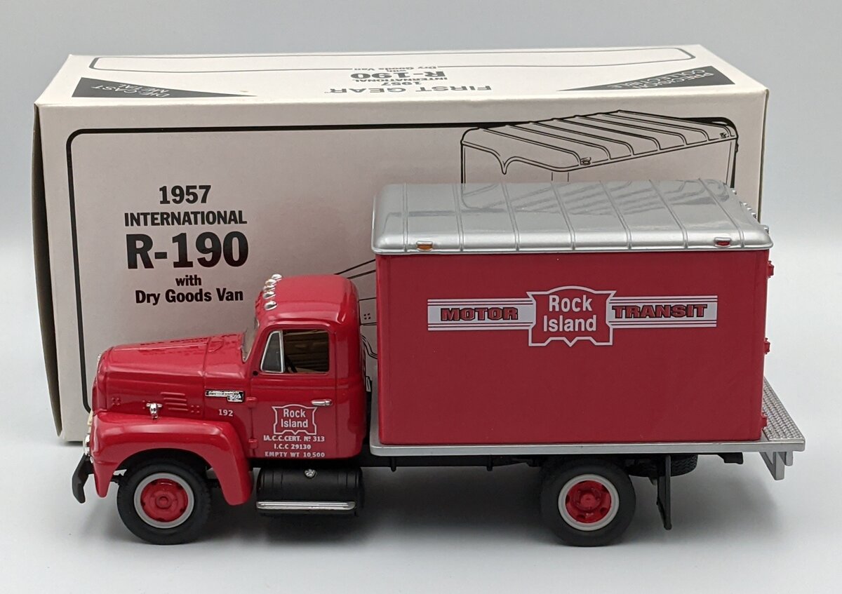 First Gear 19-1241 1:34 Die Cast RI 1957 International R-190 w/Dry Goods Van MT/Box