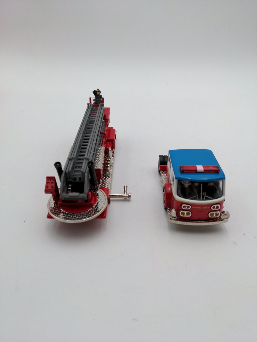 Corgi 51801 1:50 Lionel City Fire Department Aerial Ladder Truck EX/Box