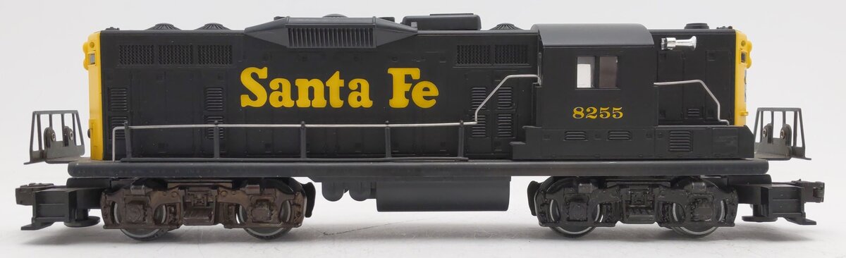 Lionel 6-8255 O Gauge Santa Fe GP-9 Dummy Diesel Locomotive EX/Box