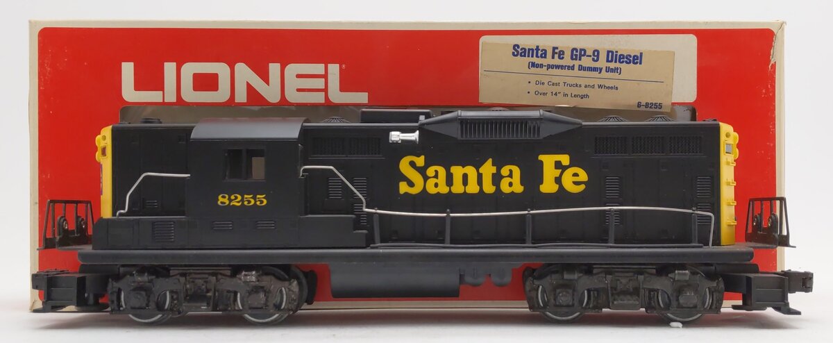Lionel 6-8255 O Gauge Santa Fe GP-9 Dummy Diesel Locomotive EX/Box