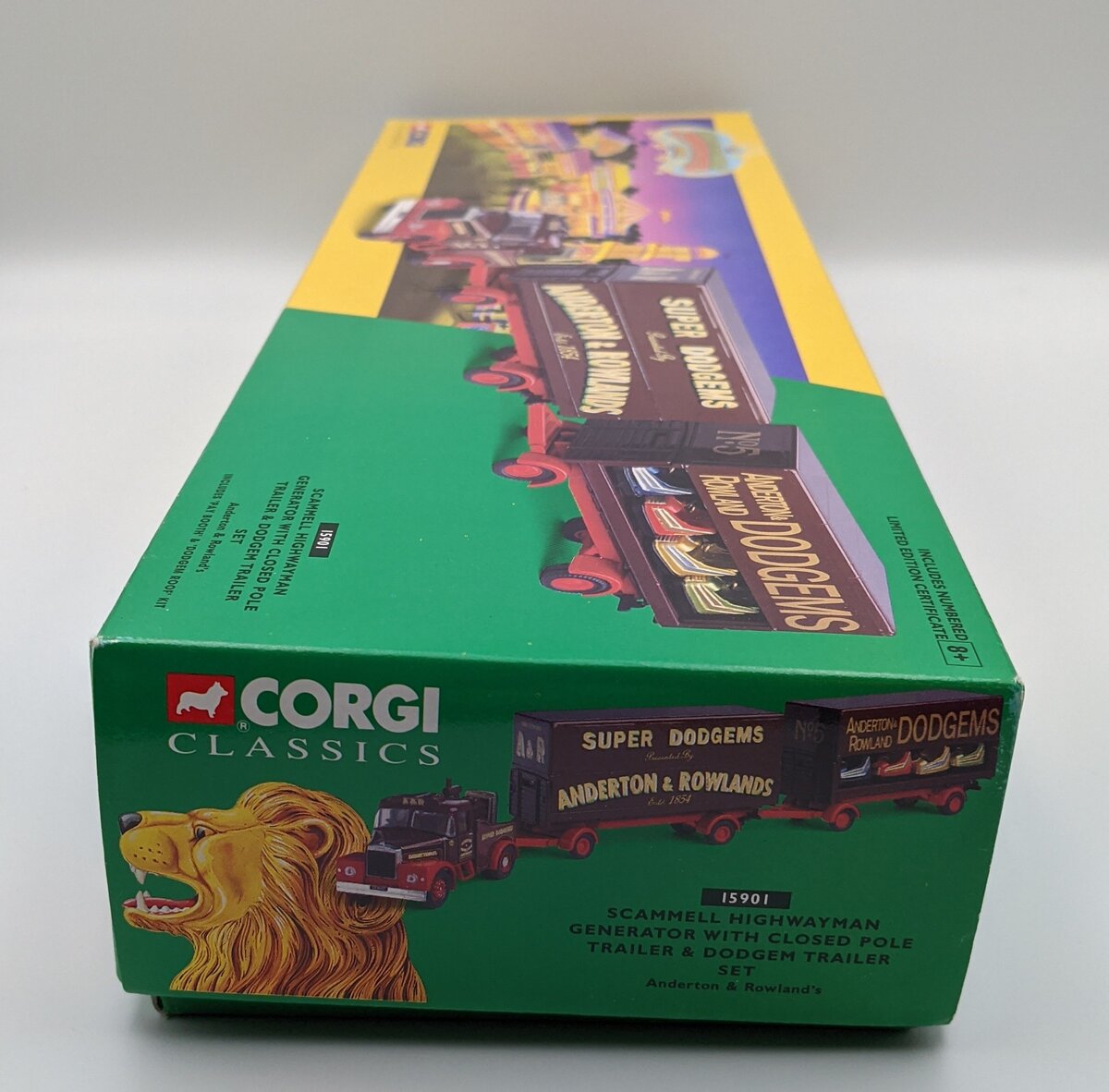 Corgi 15901 1:50 AEC Closed Pole Truck & Dodgem Trailer Set MT/Box