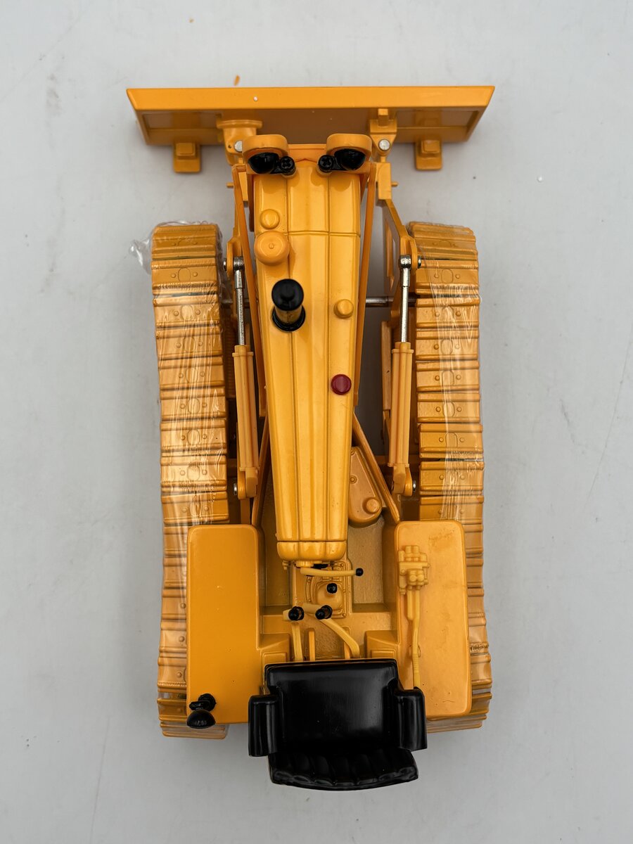 Ertl 5067DA 1:16 John Deere 420 Crawler Collectors Edition LN/Box