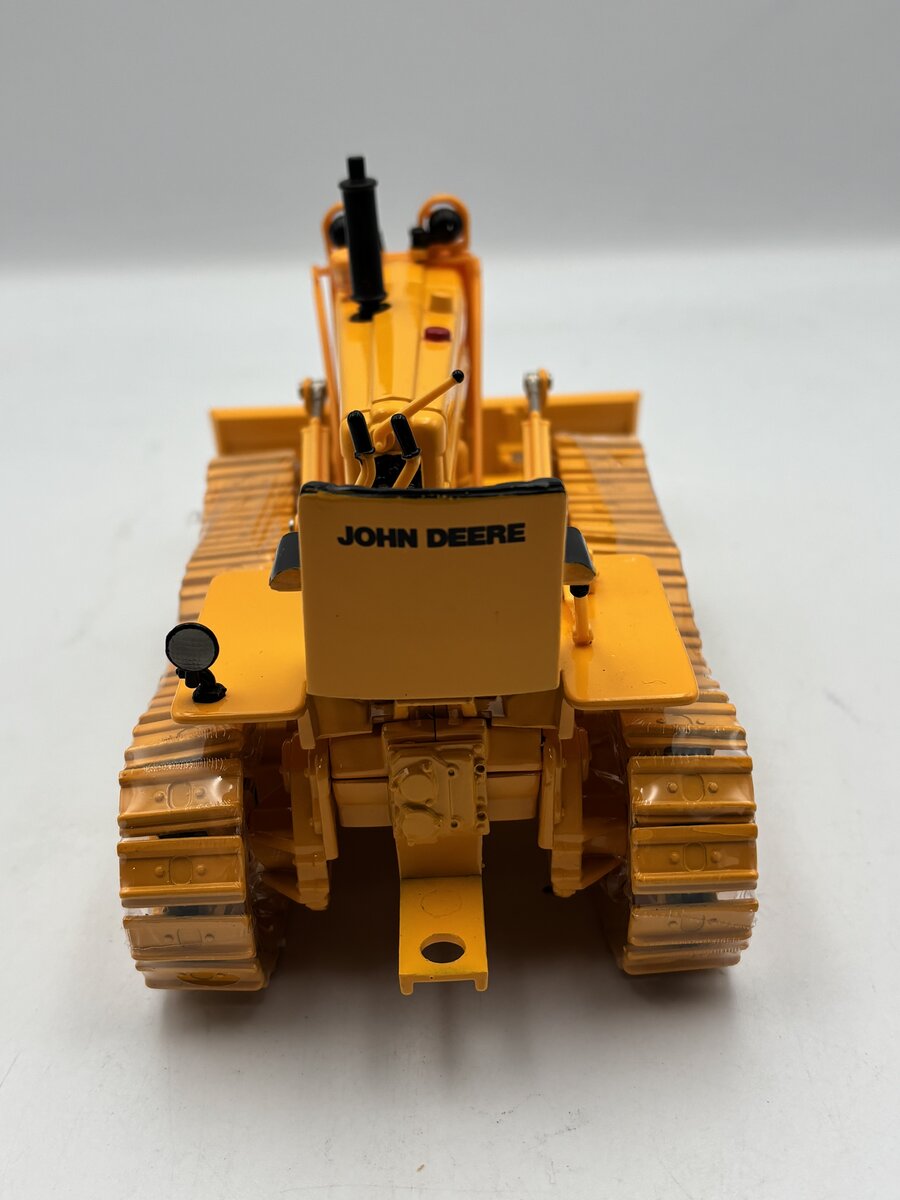 Ertl 5067DA 1:16 John Deere 420 Crawler Collectors Edition LN/Box