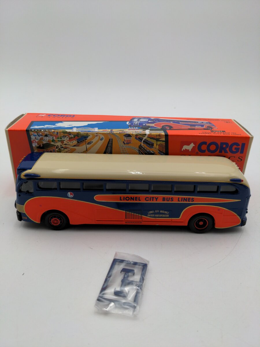 Corgi 53904 1:50 Scale Lionel Classics City Bus Lines Coach Bus EX/Box