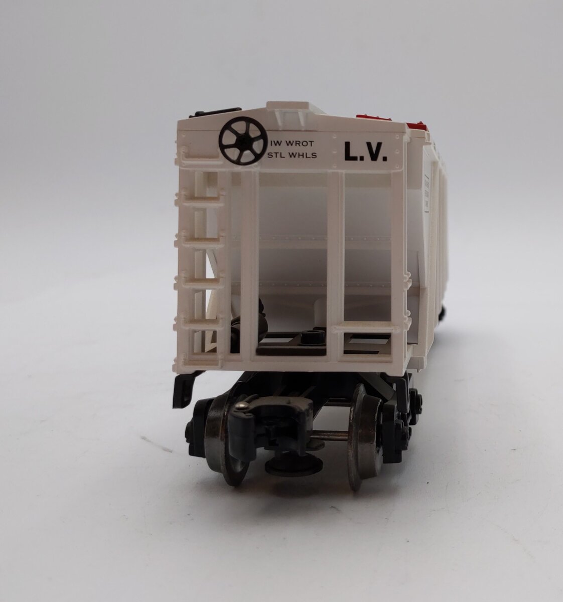 Menards 279-6981 O Lehigh Valley Covered Hopper Car #7149 EX/Box
