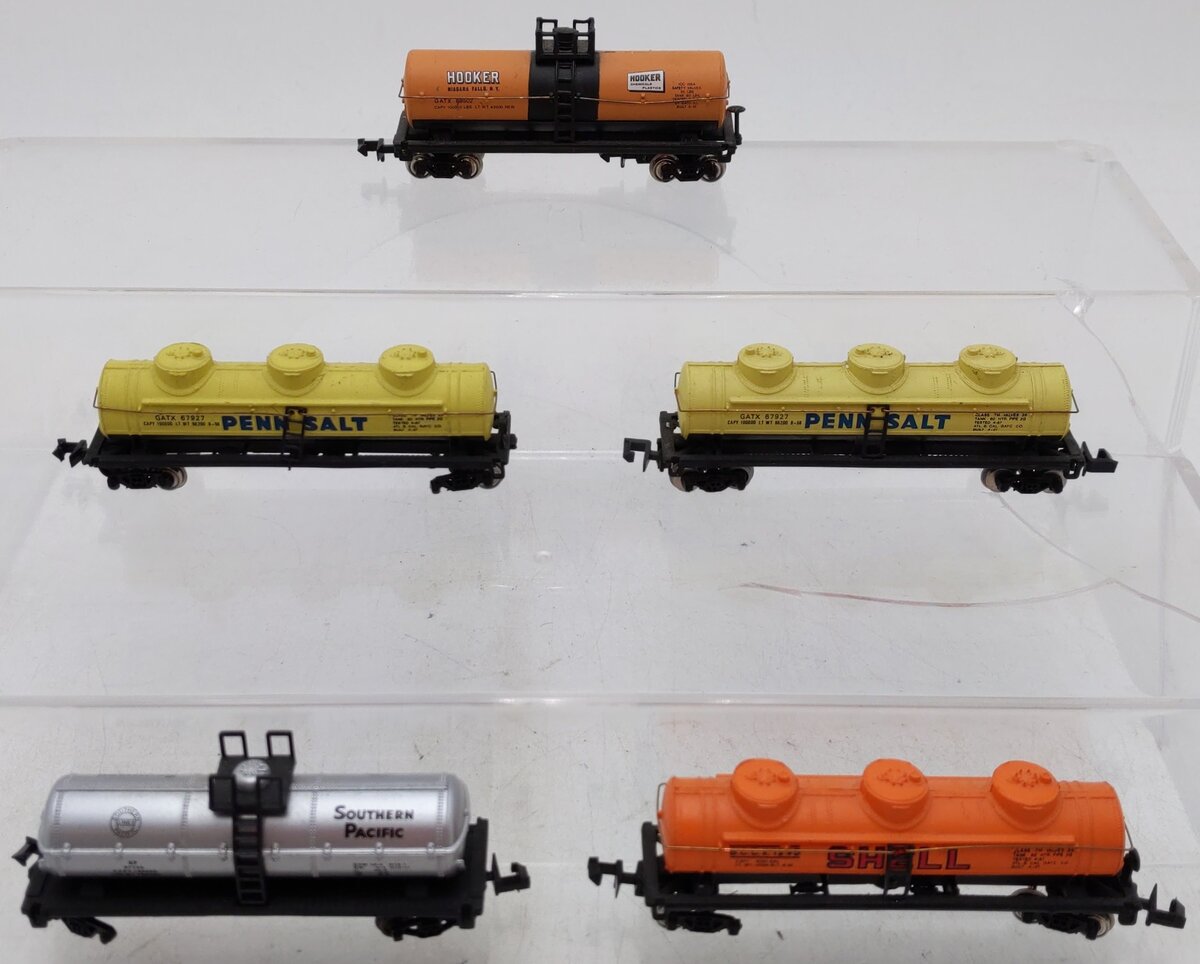 N Scale Assorted Tank Cars [5]