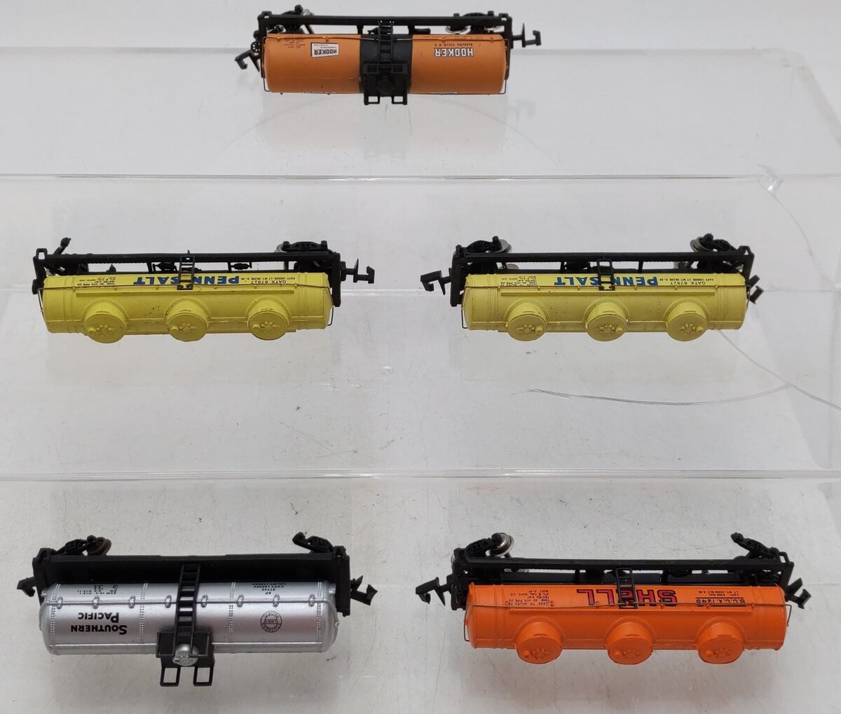 N Scale Assorted Tank Cars [5]