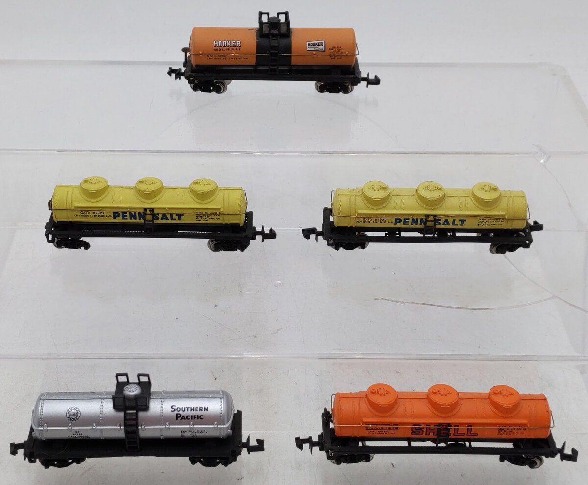 N Scale Assorted Tank Cars [5]