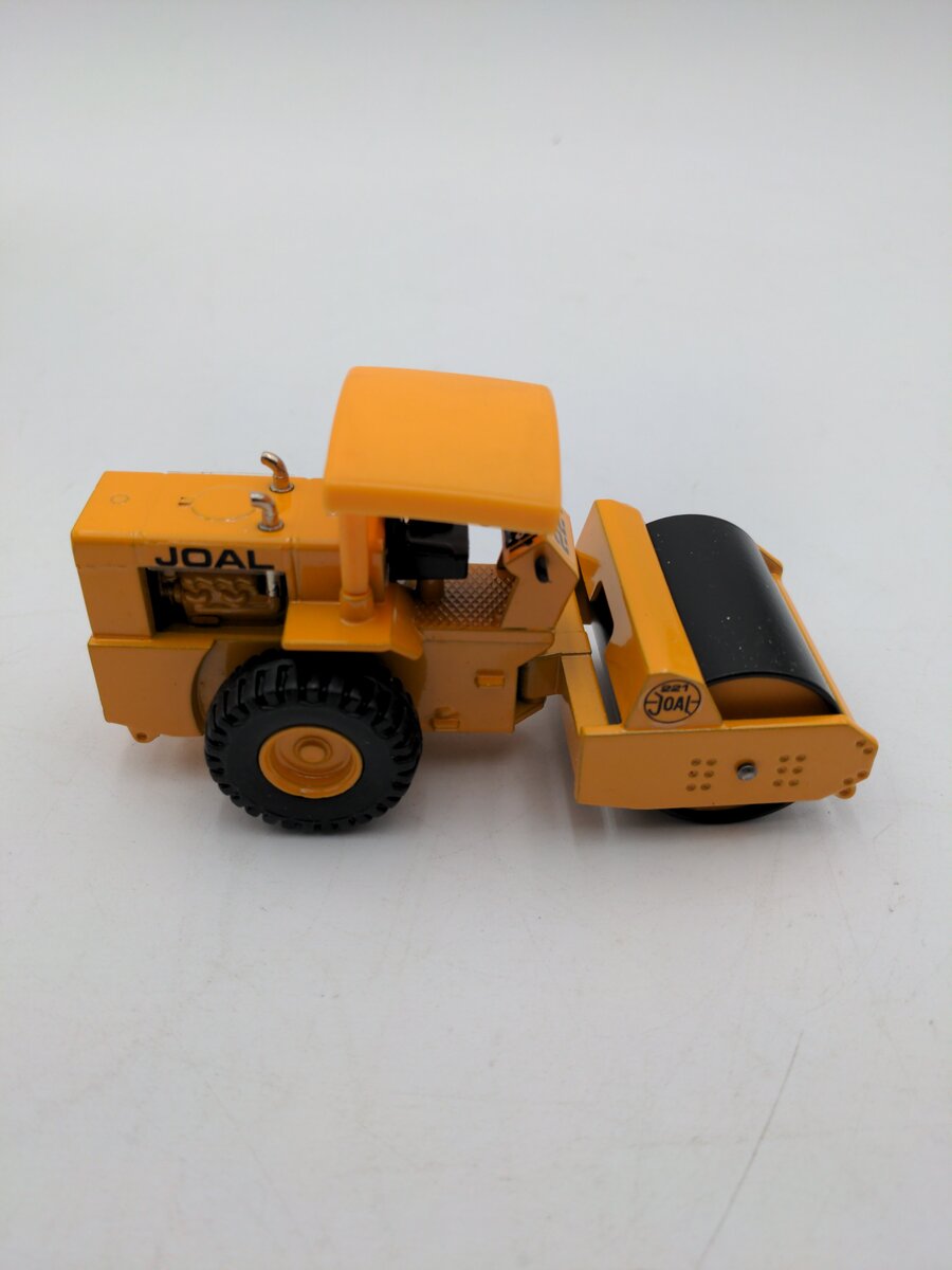 Joal 221 1:50 Caterpillar Steam Roller EX/Box