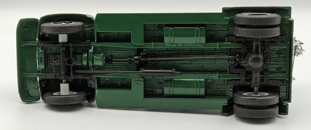 First Gear 19-1195 1:34 1957 International R-200 Tow Truck MT/Box