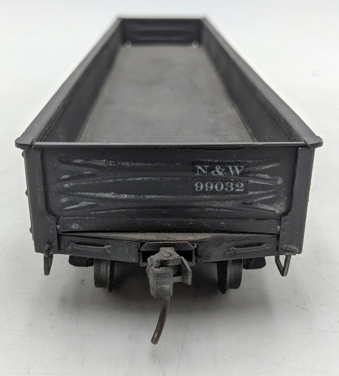 US Hobbies O Brass N&W 52' Fishbelly Side Gondola #99032 (2-Rail) - Painted/Box