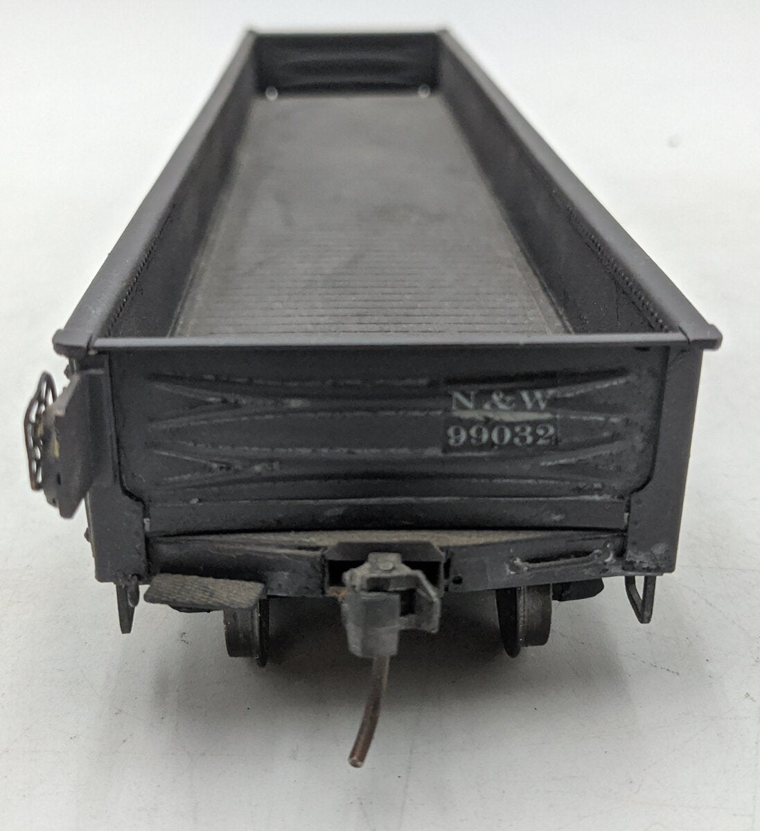 US Hobbies O Brass N&W 52' Fishbelly Side Gondola #99032 (2-Rail) - Painted/Box