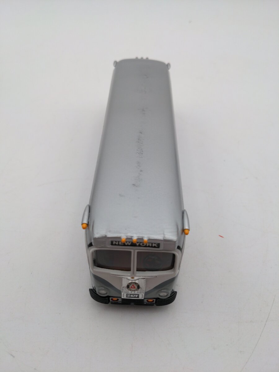 Corgi 98467 1:50 Coach Yellow 743 Public Service of NJ EX/Box