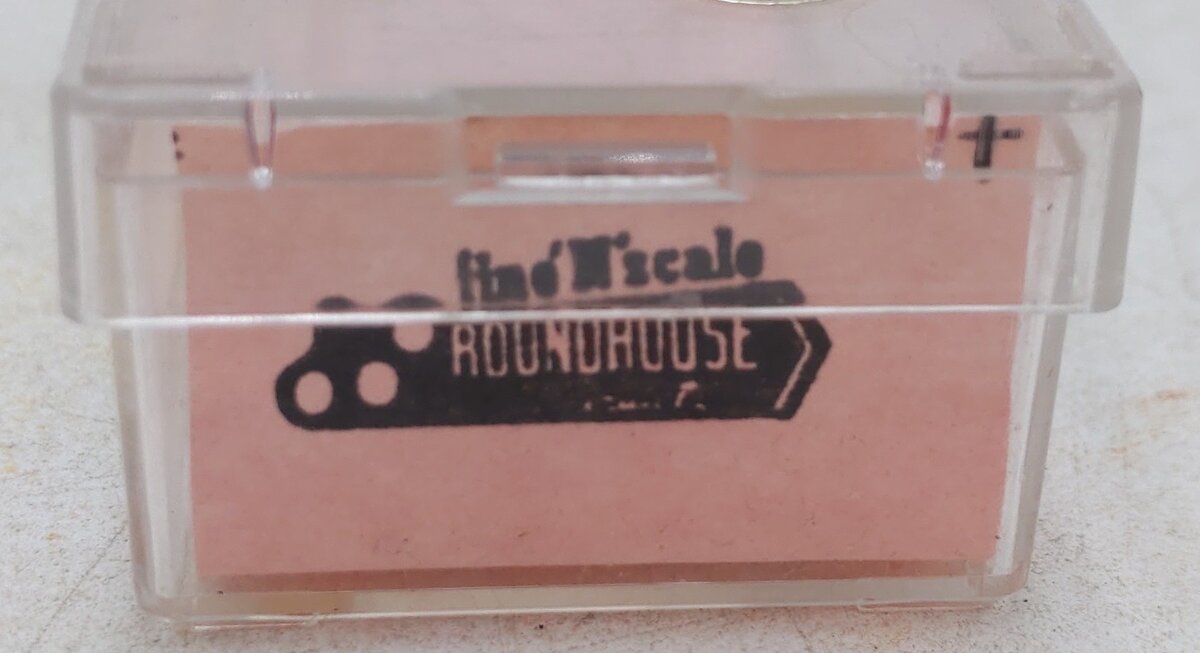Roundhouse 8286 N Scale Sabine River & Nothern Double Door Boxcar #246479 EX/Box