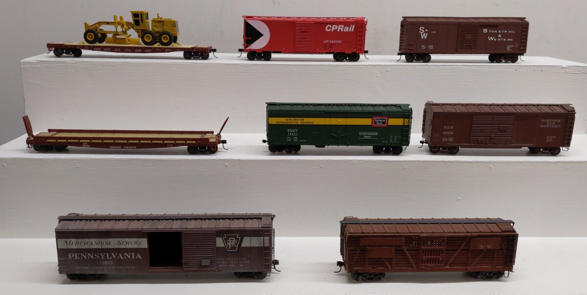 S Scale  Assorted Freight Cars [8] VG