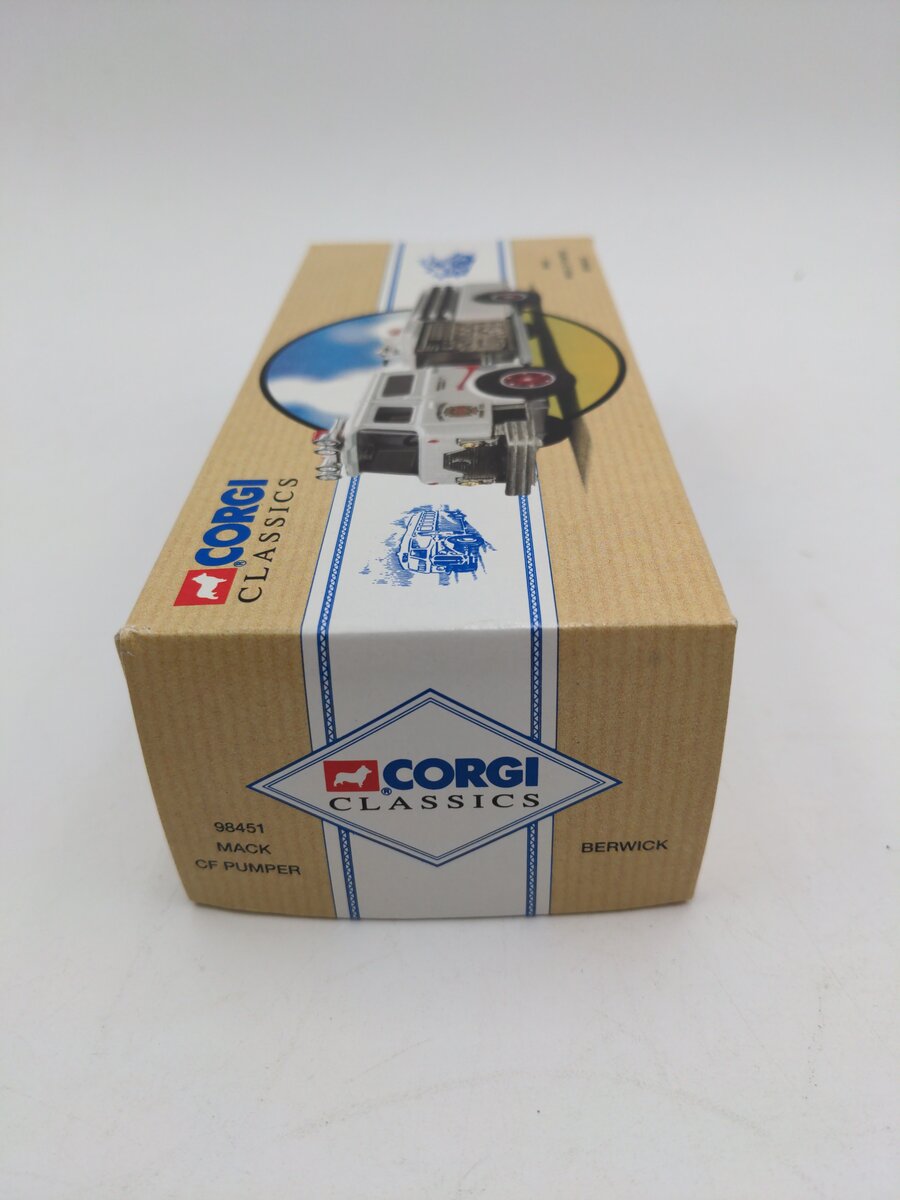 Corgi 98451 1:50 Die-Cast Berwick Fire Service Mack CF Pumper EX/Box