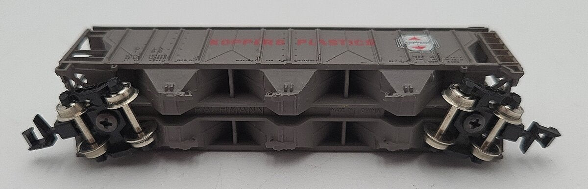 Bachmann N Koppers Plastics Covered Hopper #1086 LN