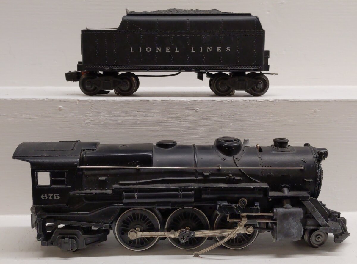 Lionel 675 Vintage O 2-6-2 K-4 Pacific Die-Cast Steam Locomotive & 2466WX Tender VG