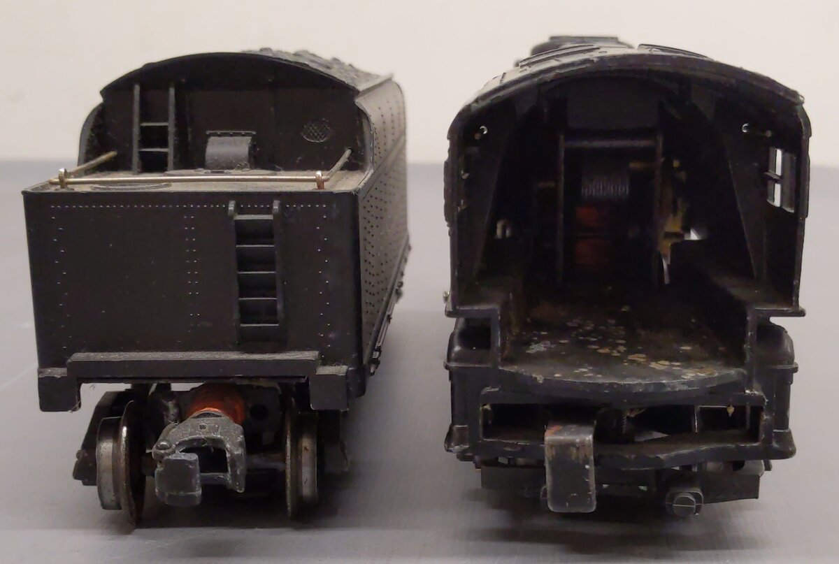 Lionel 675 Vintage O 2-6-2 K-4 Pacific Die-Cast Steam Locomotive & 2466WX Tender VG