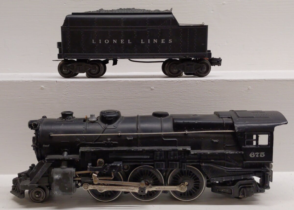 Lionel 675 Vintage O 2-6-2 K-4 Pacific Die-Cast Steam Locomotive & 2466WX Tender VG