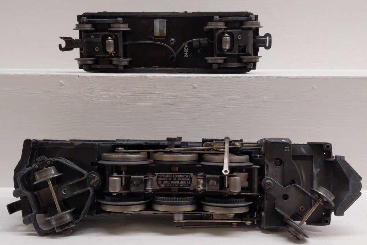 Lionel 675 Vintage O 2-6-2 K-4 Pacific Die-Cast Steam Locomotive & 2466WX Tender VG