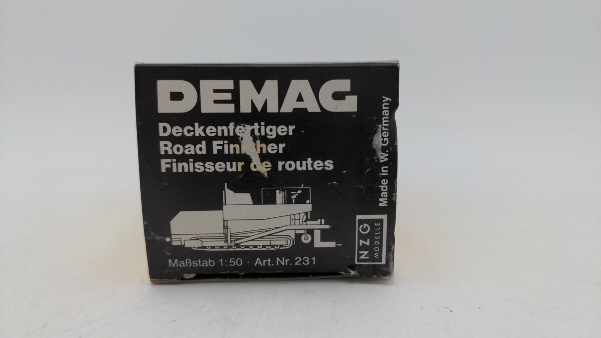NZG 231 1:50 Scale Die-Cast Demag Road Finisher Asphalt Paver EX/Box