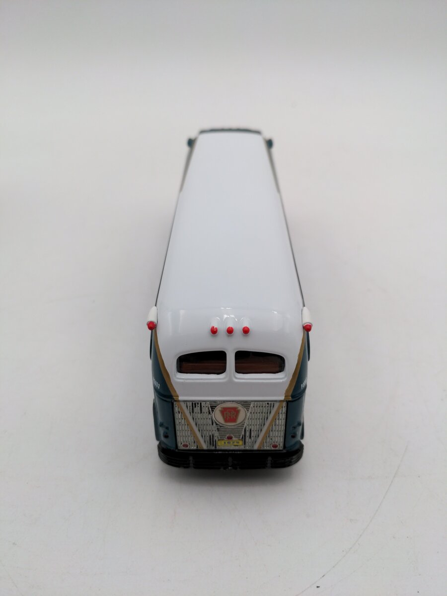 Corgi 98461 1:50 1994 Battle of Britain Yellow Coach Philadelphia Bus Lines #743 EX/Box