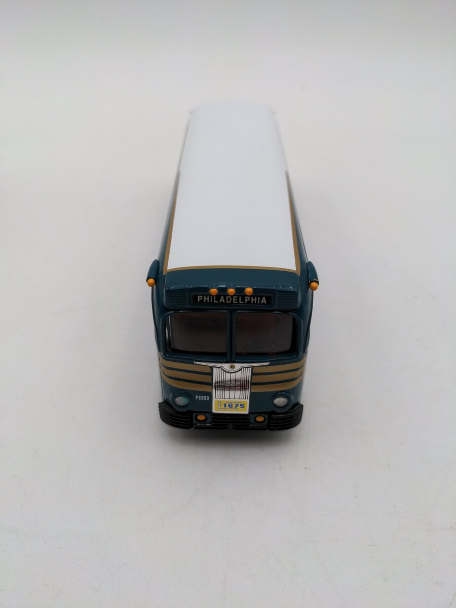 Corgi 98461 1:50 1994 Battle of Britain Yellow Coach Philadelphia Bus Lines #743 EX/Box