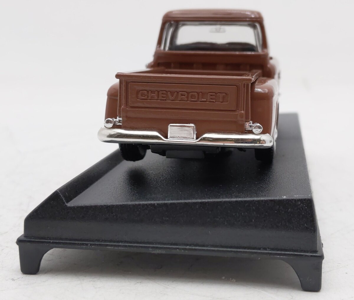 Motor Max Toy USA 73415AC 1:43 Mt. Rainier 1955 Chevy Step side Pick-Up Truck EX/Box