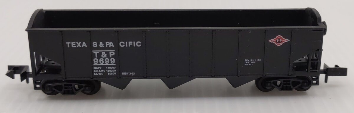 Roundhouse 86601 N Scale T&P 3-Bay Ribbed Hopper #9699 NIB