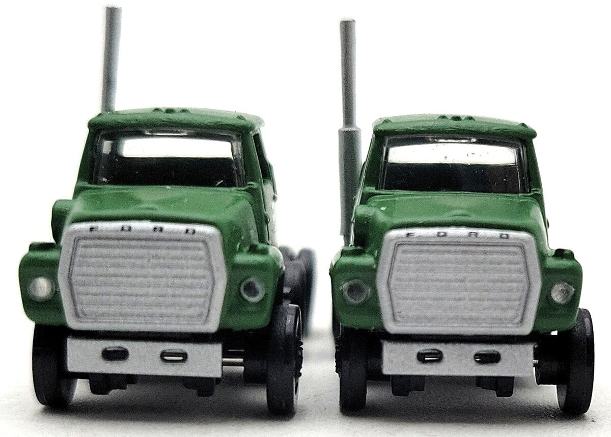 Atlas 60000080 N Burlington Northern Ford® Tractor Cabs (Green/White)