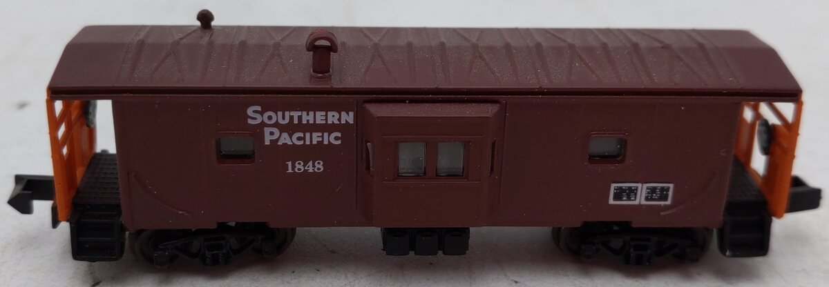 Walthers 932-8752 N Scale Southern Pacific Caboose #1848 LN/Box