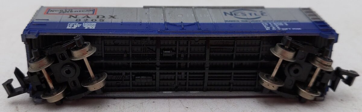 Life Like 5788A N Scale Nestle Chocolate Reefer Car #8205 EX/Box