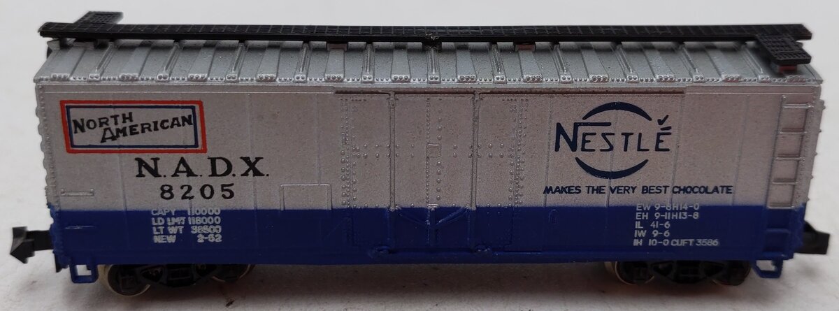 Life Like 5788A N Scale Nestle Chocolate Reefer Car #8205 EX/Box
