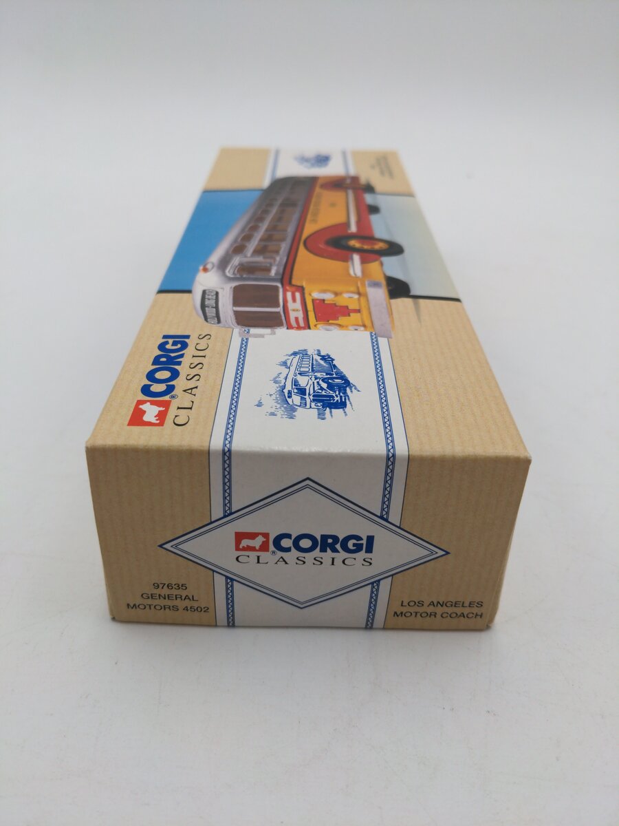Corgi 97635 1:50 Die Cast General Motors 4502 Los Angeles Motor Coach EX/Box