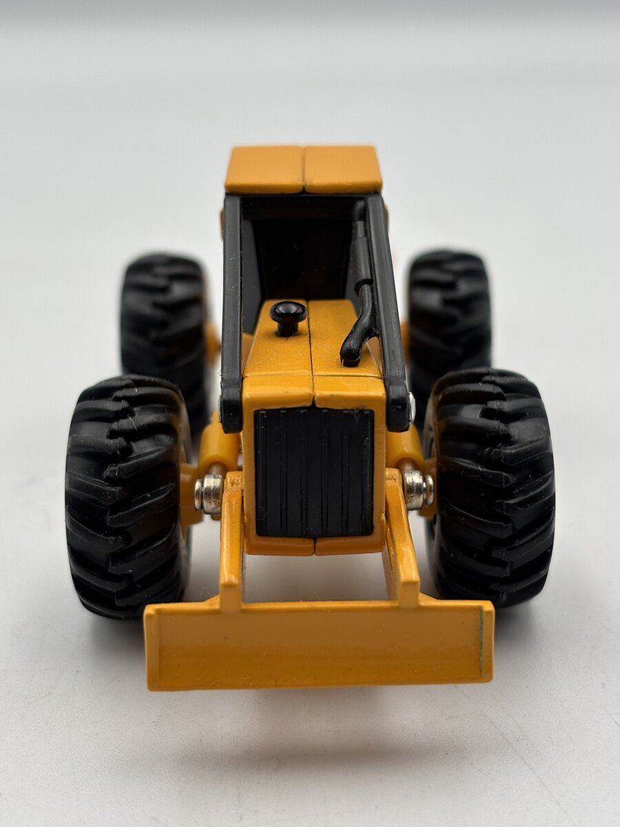 Ertl 5605 1:64 John Deere 648E Skidder LN/Box