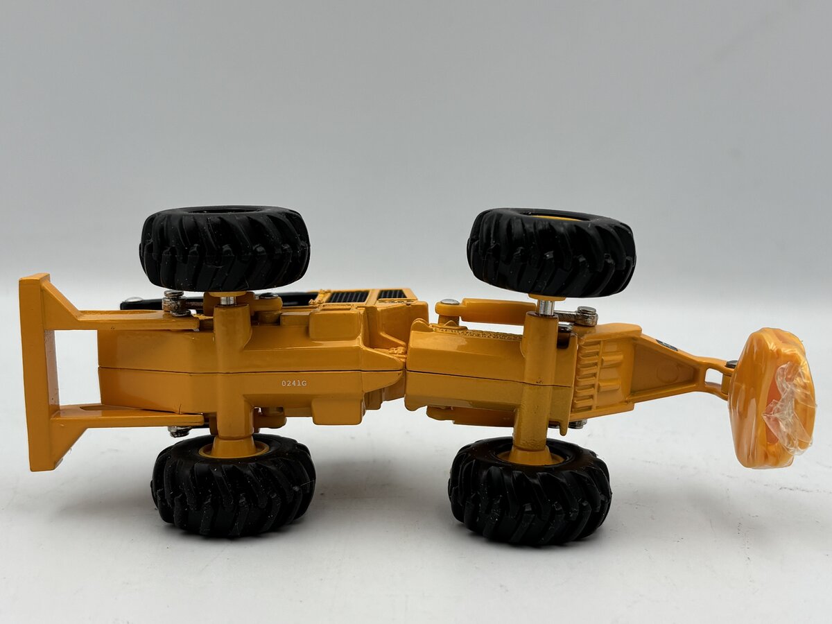 Ertl 5605 1:64 John Deere 648E Skidder LN/Box