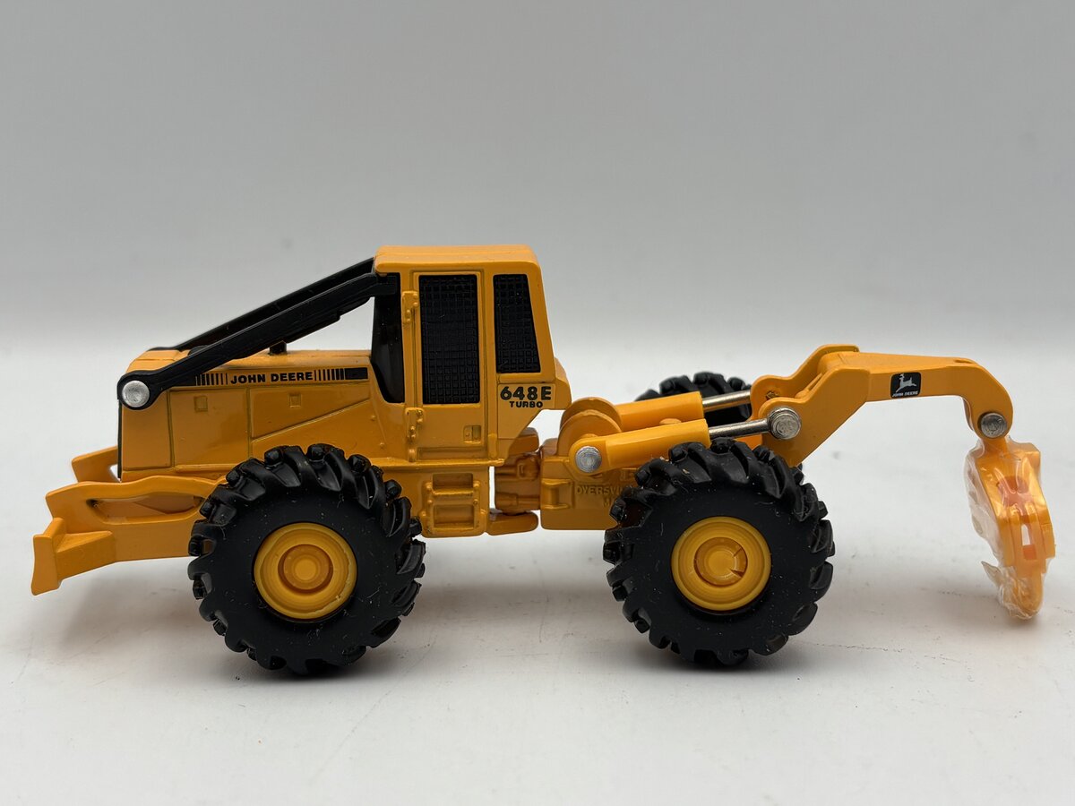 Ertl 5605 1:64 John Deere 648E Skidder LN/Box