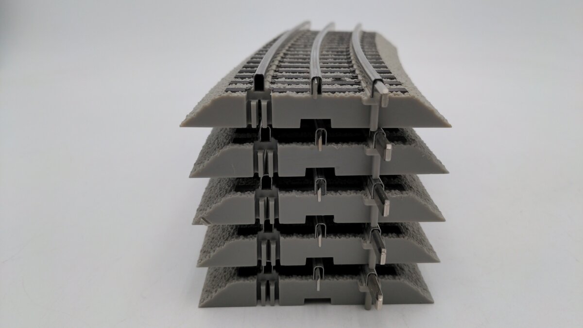 Lionel 6-12055 FasTrack 1/2 O72 Half Curve Track Section (5) VG