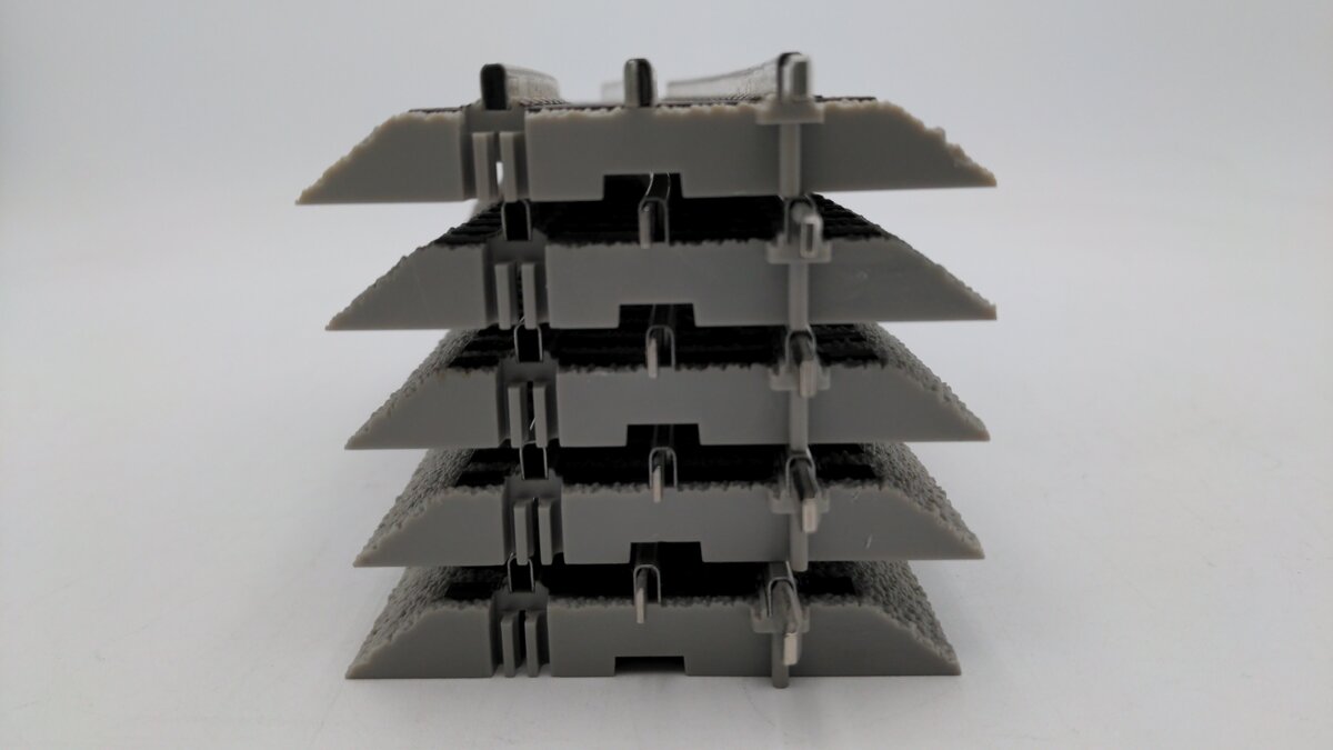 Lionel 6-12055 FasTrack 1/2 O72 Half Curve Track Section (5) VG