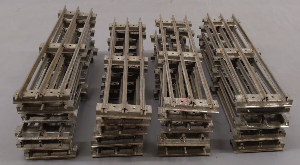 Ives Standard Gauge Vintage 12 inch Straight Track Sections [21]