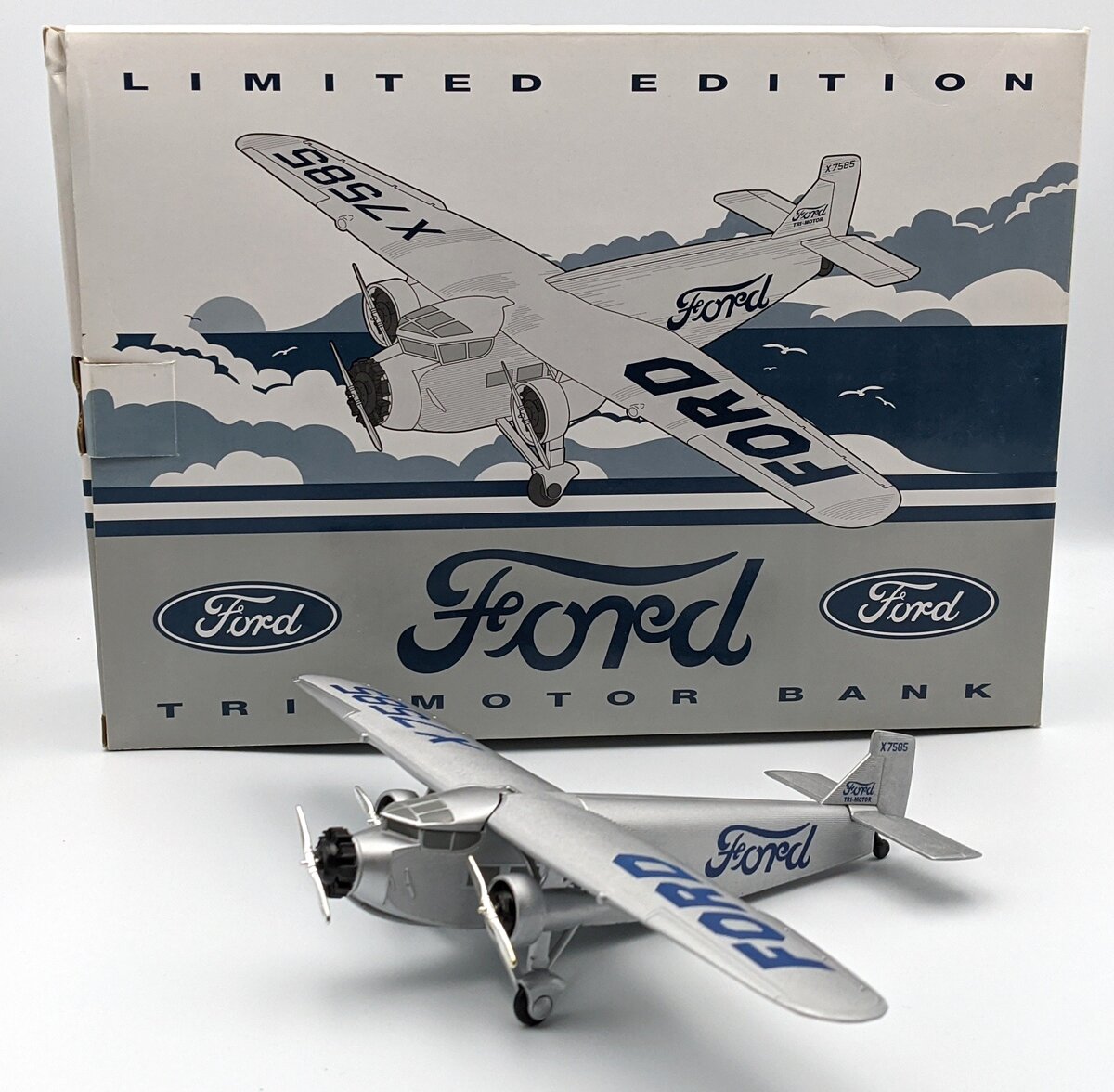 Eastwood 322000 Die-Cast Ford Tri-Motor Airplane Coin Bank MT/Box